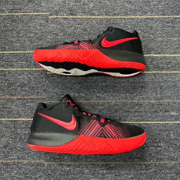 （43码）欧文Flytrap1篮球鞋/黑红/配盒/AJ1935-006公价799