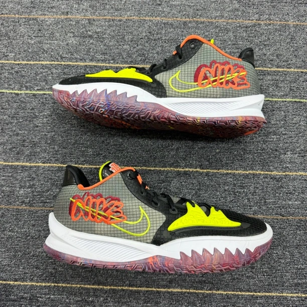 （44.5码）欧文low4篮球鞋/黑白绿/配盒/CZ0105-002公价959