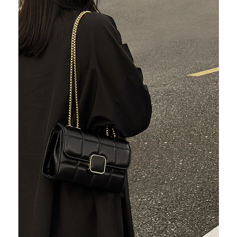 高级感小包包女包2025新款春夏复古斜挎包女士链条单肩腋下小方包