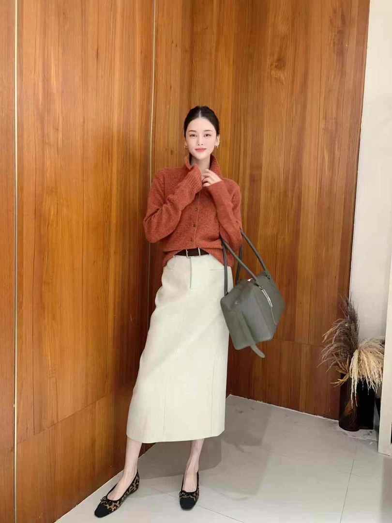 高品质孤品毛衣、开衫、套头、连衣裙、半裙