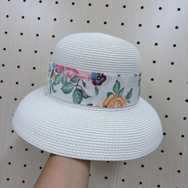 韩国赫本风夏季白色草帽海边百搭遮阳帽防晒大沿帽子显脸小花朵帽