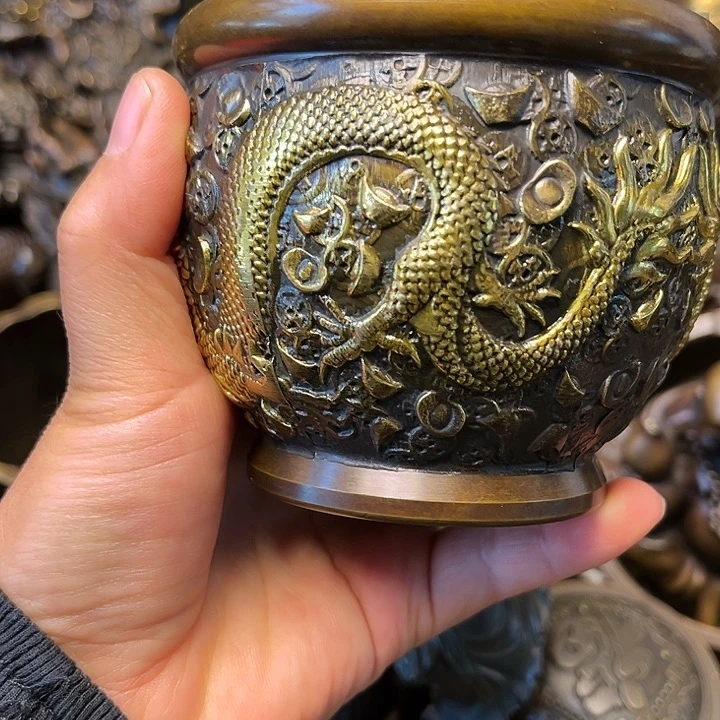 精美典雅精致铜器