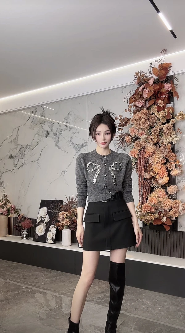 【磊磊分享】秋冬上新减龄重工亮片蝴蝶结拼色针织开衫上衣#6606