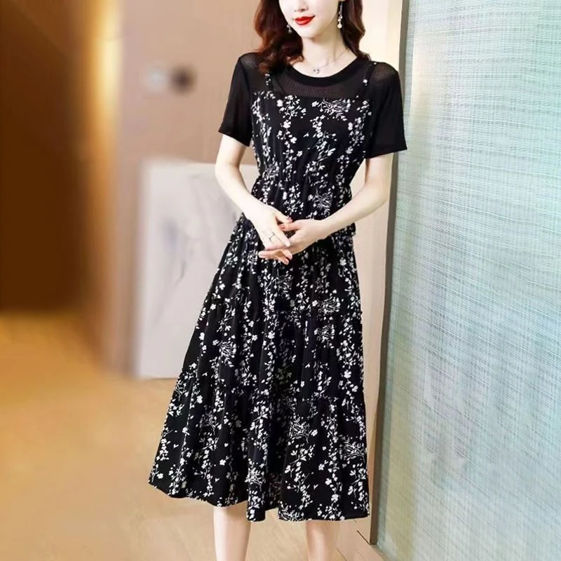 A106大码女装通勤百搭款连衣裙2025新款时尚圆领碎花拼接感中长裙
