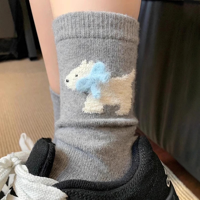 灰色堆堆袜女秋冬保暖刺绣可爱小狗袜子纯色羊毛袜中筒袜配勃肯鞋