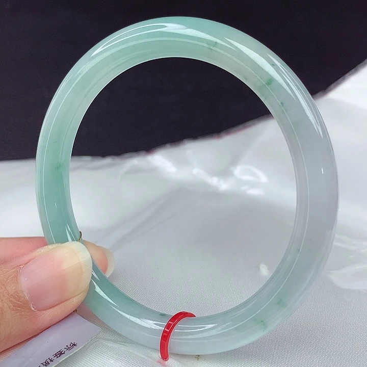 翡翠手镯未镶嵌56圈0174