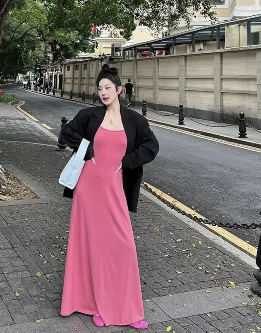 恩恩家方领背心连衣裙女2024夏季收腰显瘦设计感甜辣吊带2243