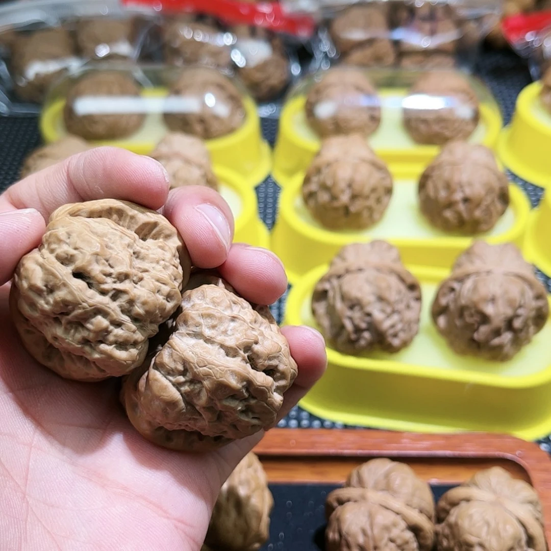 【闪购商品】文玩核桃把件一****?