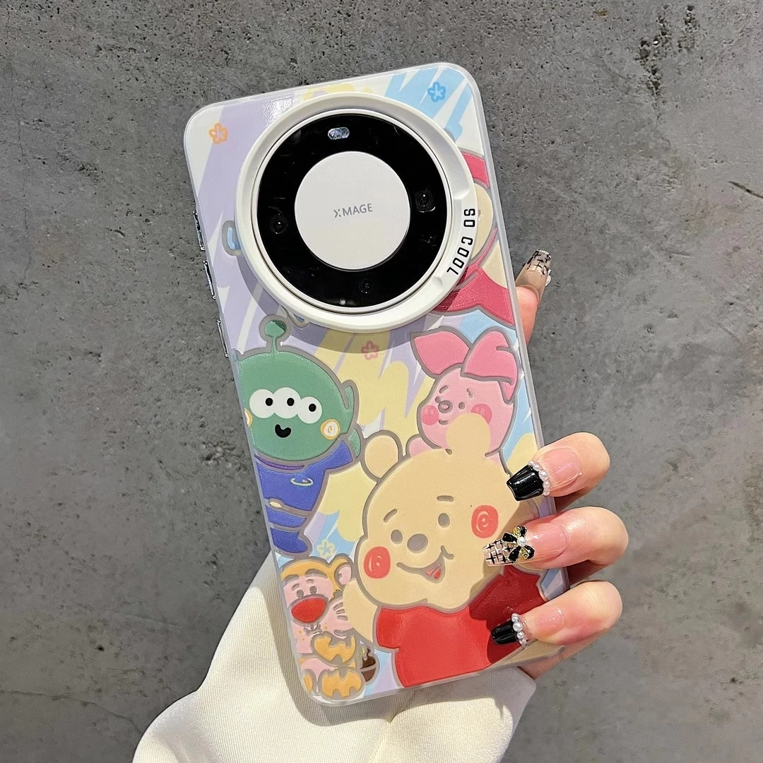 彩色维尼草莓熊适用华为mate60pro手机壳新款彩绘Pura70磨砂彩银