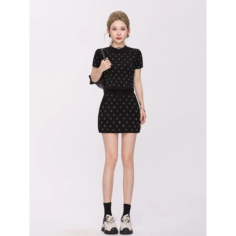 夏季高级感套装裙女小个子字母印花短袖+包臀短裙显瘦气质两件套