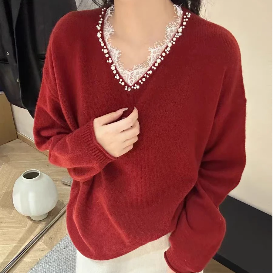 设计感钉珠蕾丝v领套头毛衣女2024年秋冬新款宽松红色打底针织衫