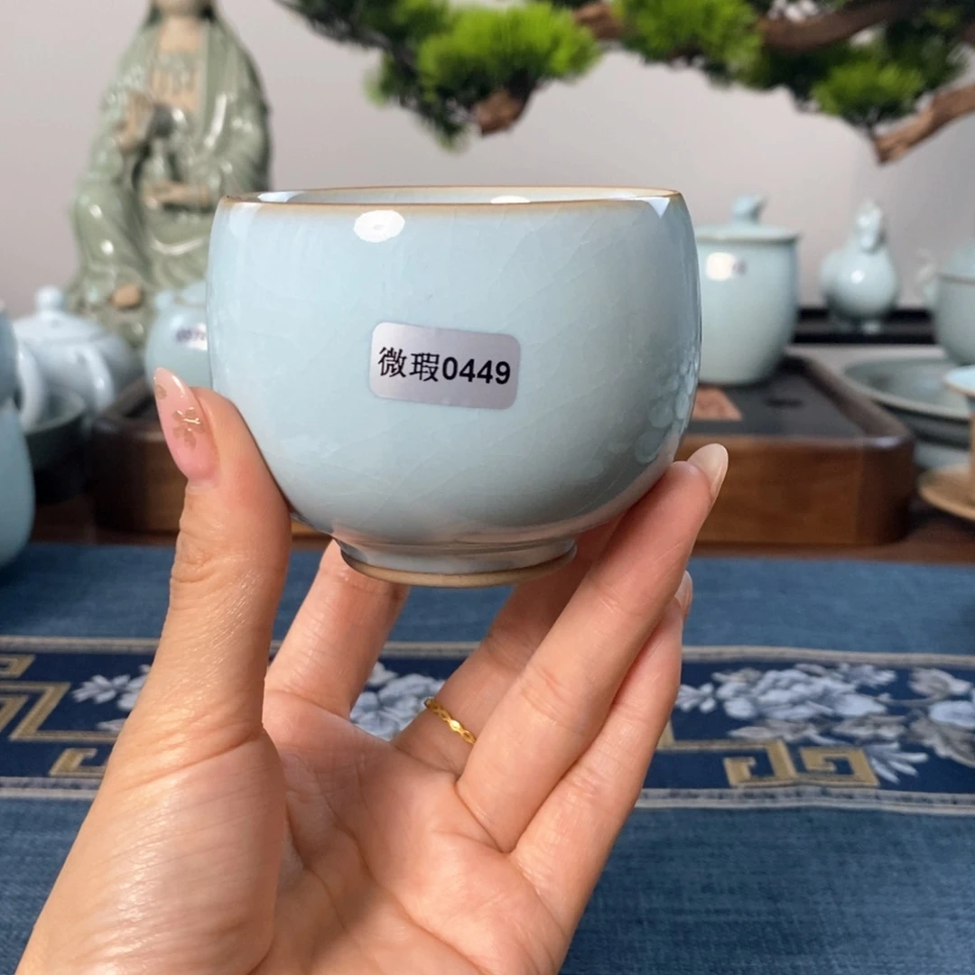 0449微瑕天青色龙蛋杯