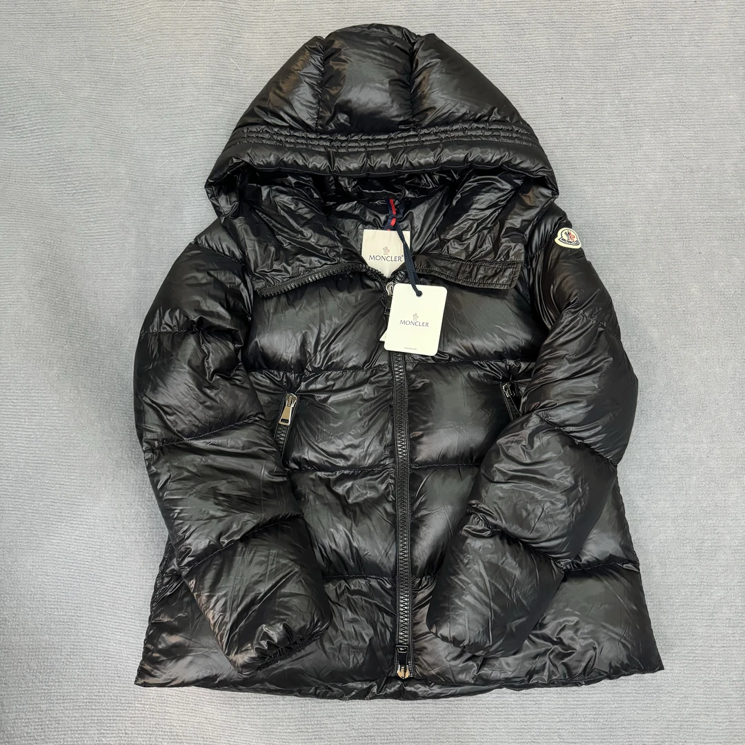 全新/ moncler蒙口 盟可睐/短款黑色羽绒服/2码