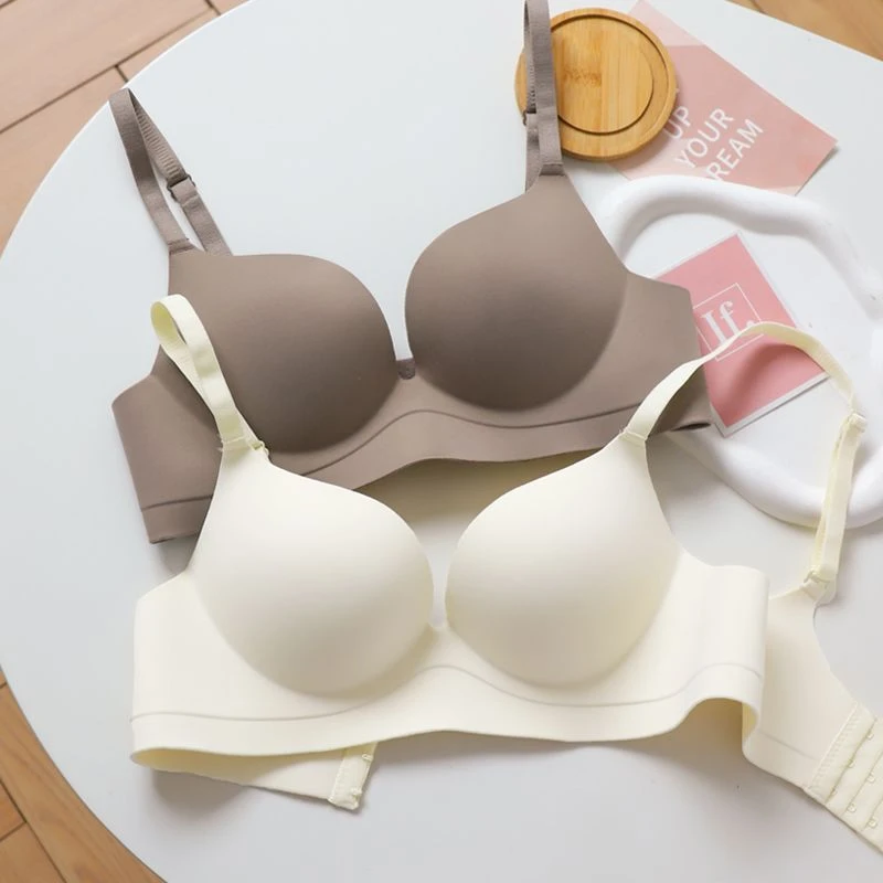 蚂蚁Q娃无痕内衣女小胸聚拢防下垂显大加厚收副乳少女无钢圈文胸