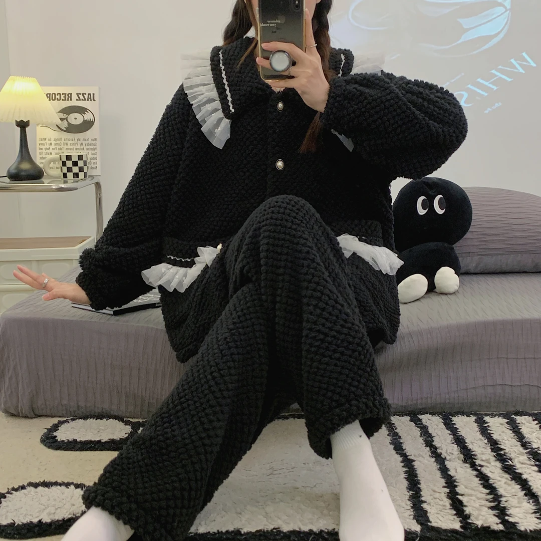 【精选】秋冬季珊瑚绒厚款长袖套装睡衣女士家居服保暖卡通加绒8809