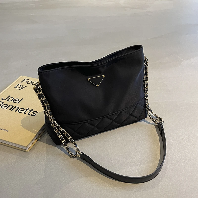 潮流包包女2024新款时尚百搭简约休闲单肩包小众质感通勤斜挎包