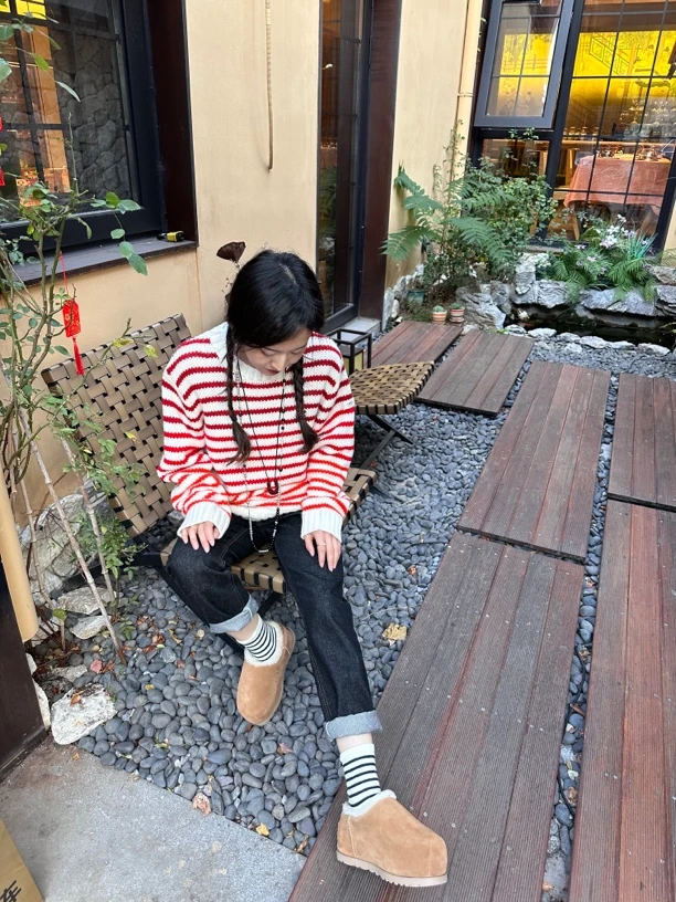 小众设计师款买手店24秋季新品渐变条纹圆领套头长袖毛衣