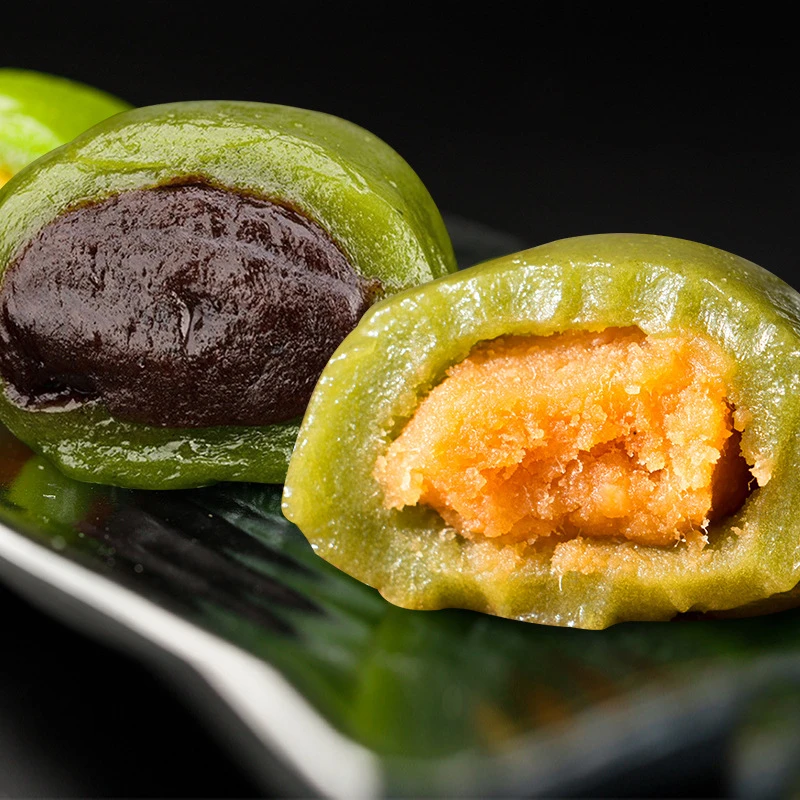 【鲜品】艾草青团子蛋黄肉松豆沙芝麻艾草糕团网红零食清明果糕点