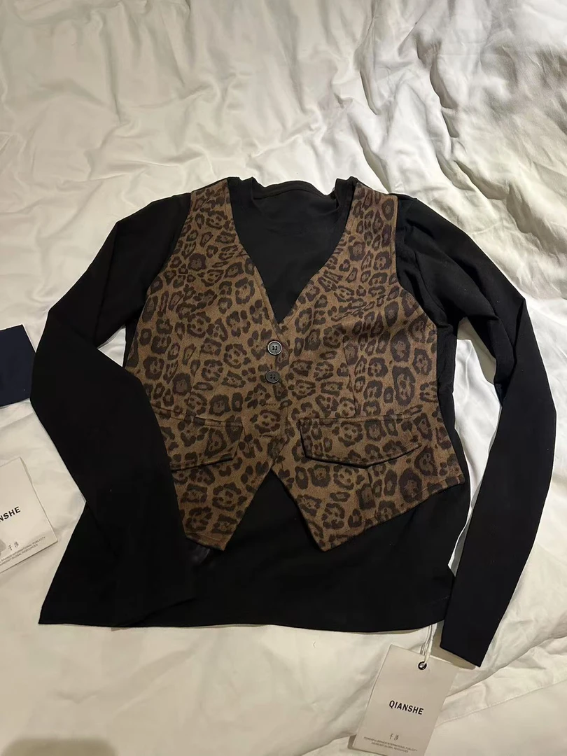 Sisi潮流时尚款两件套上衣