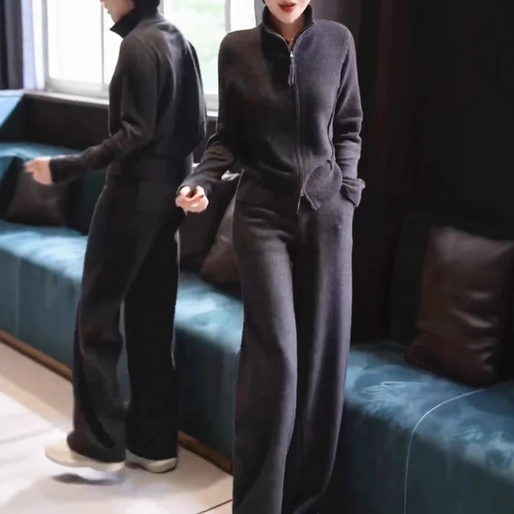 灰色时尚套装女2024年减龄修身显瘦针织开衫阔腿裤冬季穿搭一整套