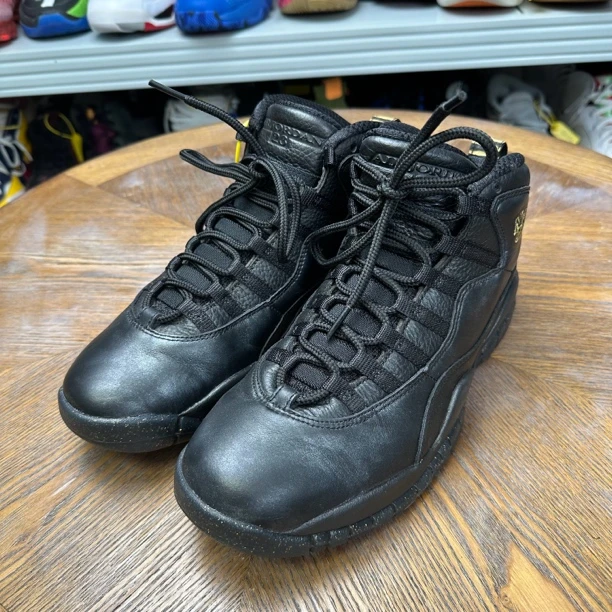42码/aj10 黑色nyc 16款 复古篮球鞋/原盒/98新/公价1569/t1551