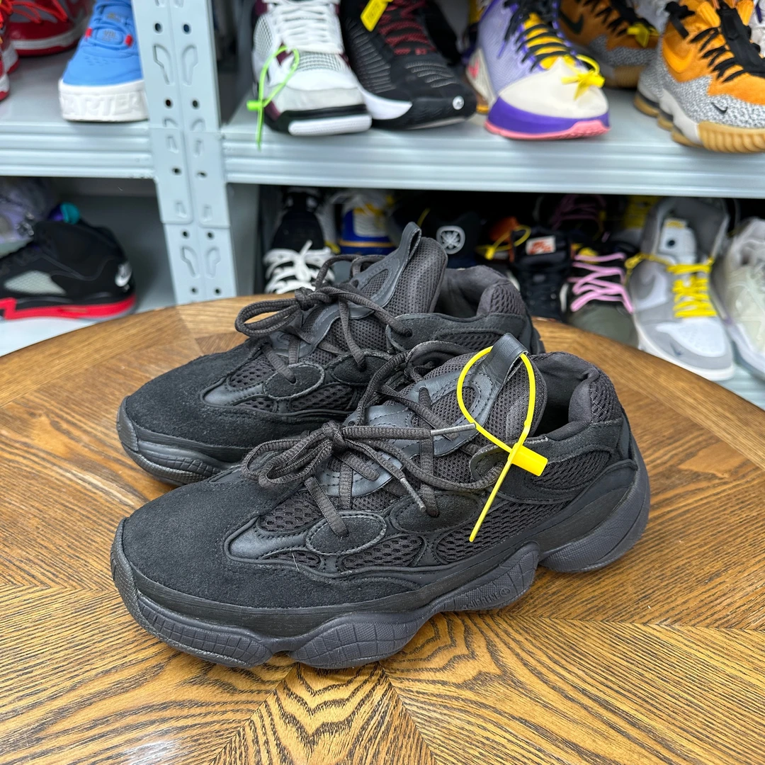 Adidas yeezy500 黑武士老爹鞋/41码/市场价2299/99新/无盒/t1053