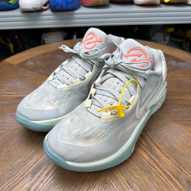 42码/nike gtcut2 冰蓝 实战篮球鞋/无盒/98新/公价1529/t2047