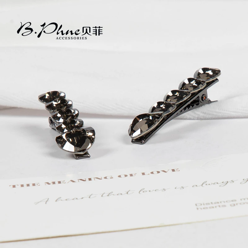B.【贝菲新品】心型钻压夹气质时尚
