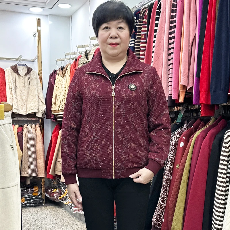秋冬新款高贵洋气中老年女装翻领外套妈妈夹克拉链保暖大码上衣厚