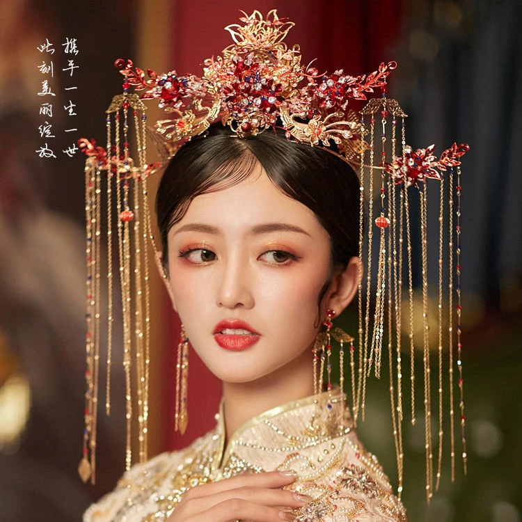 【喜庆】新款秀禾头饰新娘结婚中式凤冠盘发秀禾服汉服大气套装