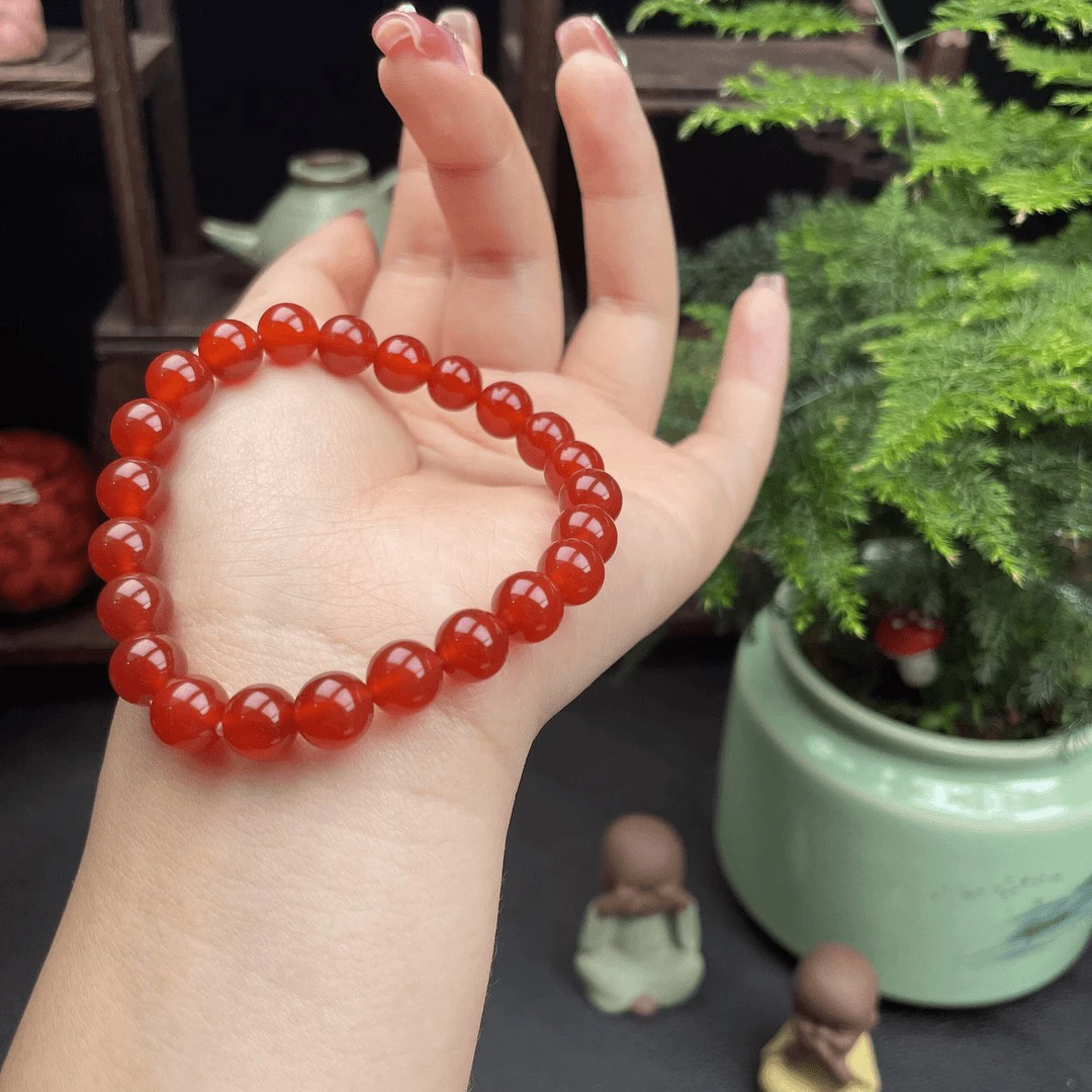 玛瑙手串红色素圈时尚精美