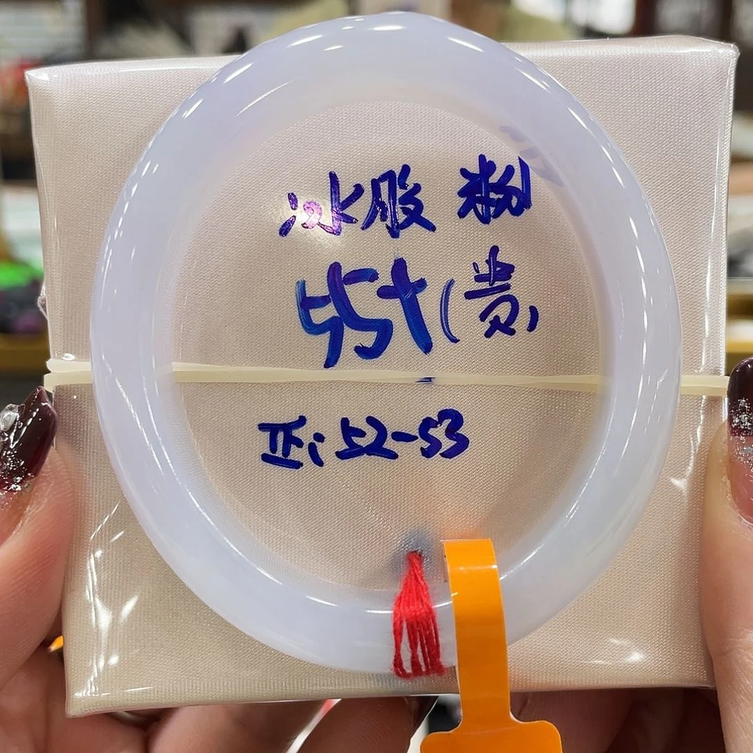 翡翠手镯未镶嵌陈****翡翠手镯