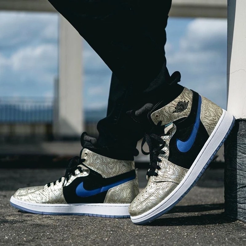 NIKE/耐克AJ1 nike Air Jordan 1 OG 高帮休闲篮球鞋黄金甲镭射