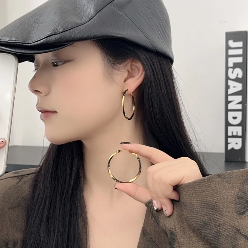 简约几何麻花黑金撞色缠绕耳环E1260