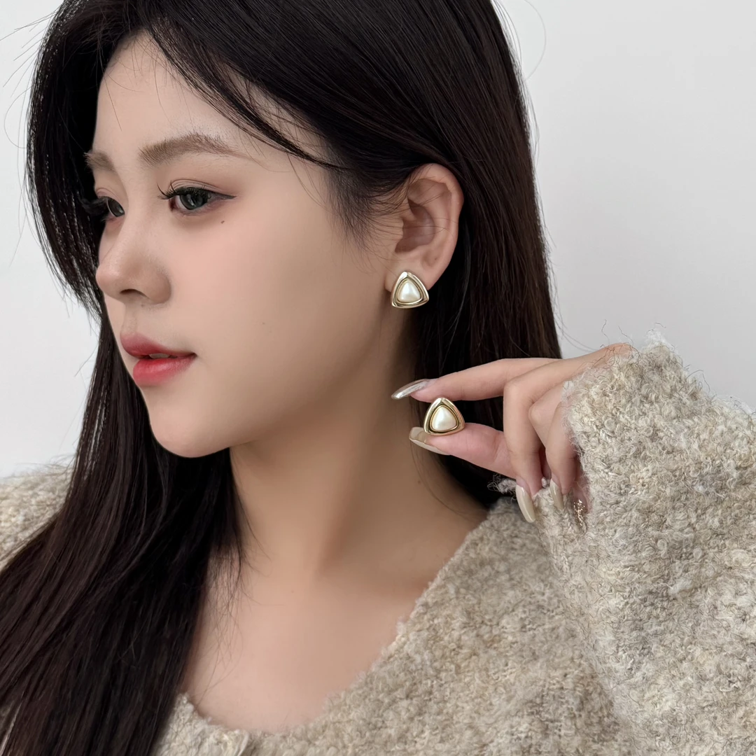 秋冬新品几何三角形撞色小众耳钉E1215