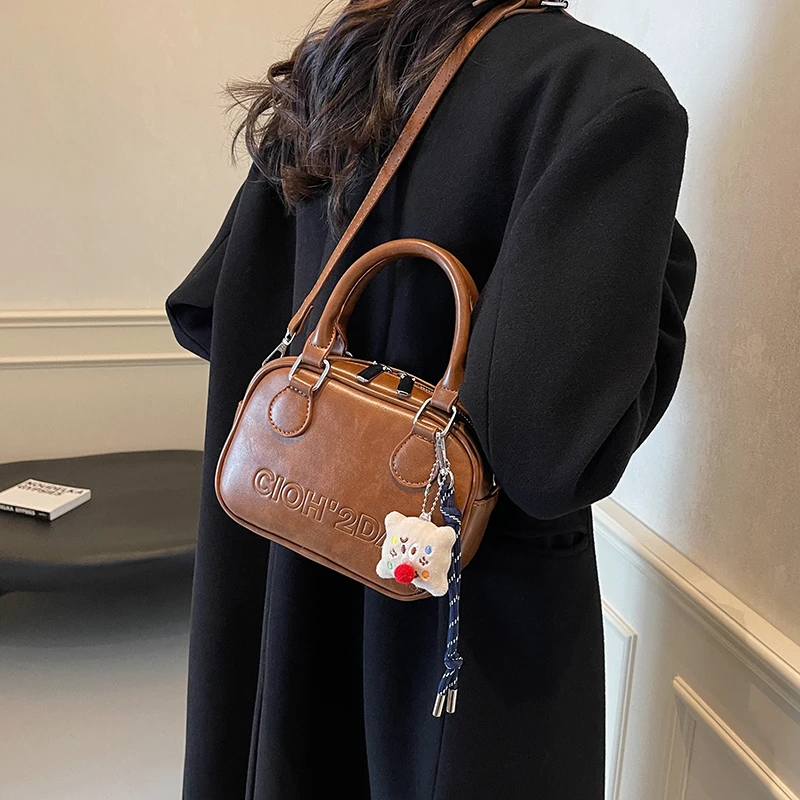 小众设计时尚纯色手提包网红洋气休闲小包包韩版单肩肩包保龄球包