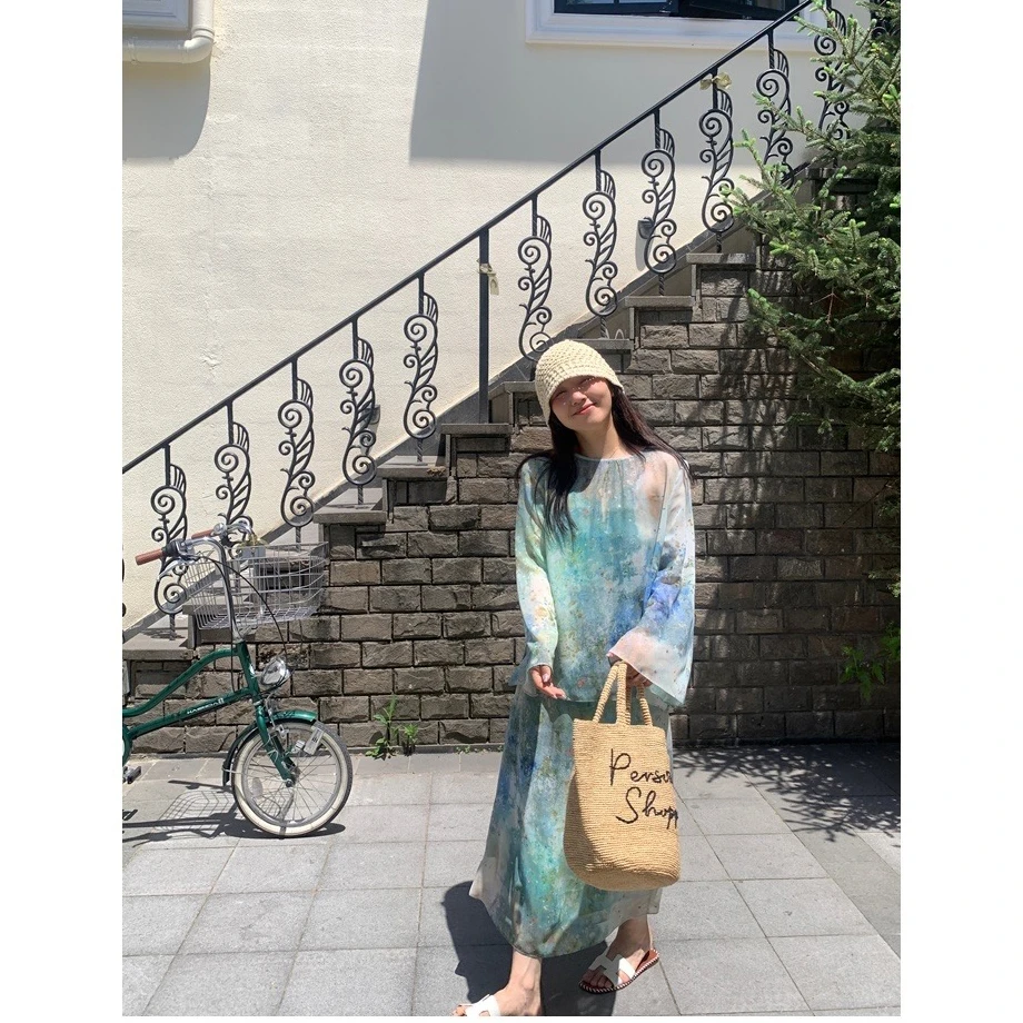 “岛屿”松弛感高级蓝色系碎花衬衫➕半身裙吊带三件套海边度假防晒