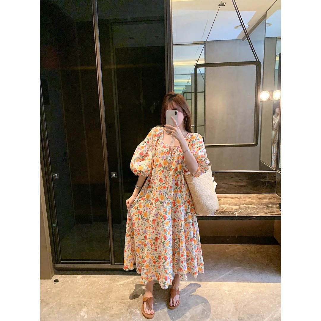 2024新款法式泡泡袖碎花连衣裙女夏宽松显瘦度假风温柔中长款裙子
