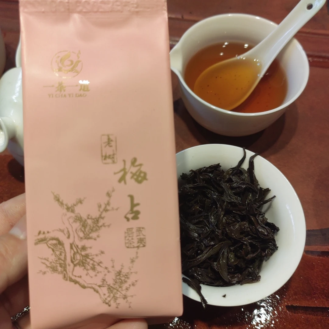武夷岩茶古老老树梅占—青梅子花香带着木质枞香 口感纯厚 韵味足