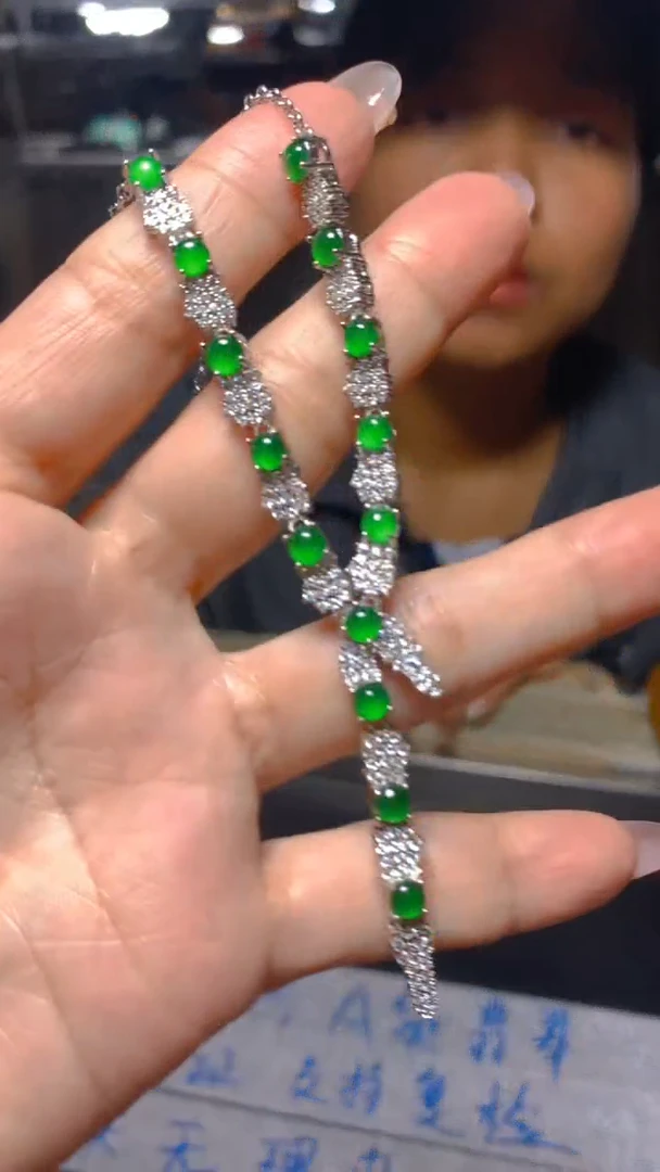 【闪购商品】翡翠颈饰未镶嵌0162149667