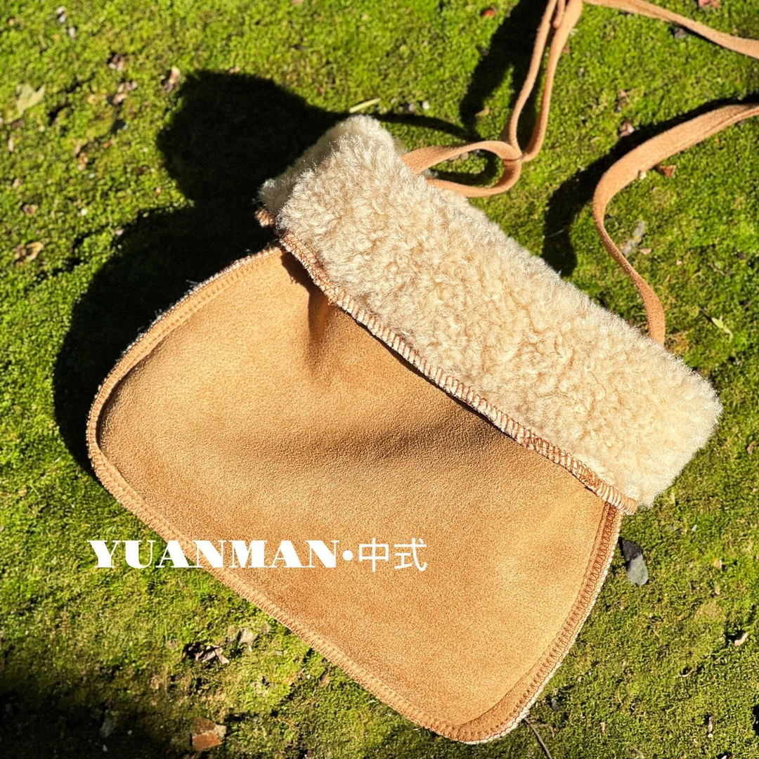 沅曼【毛茸茸】秋冬毛绒手提包女便捷斜挎包复古单肩包百搭手机包