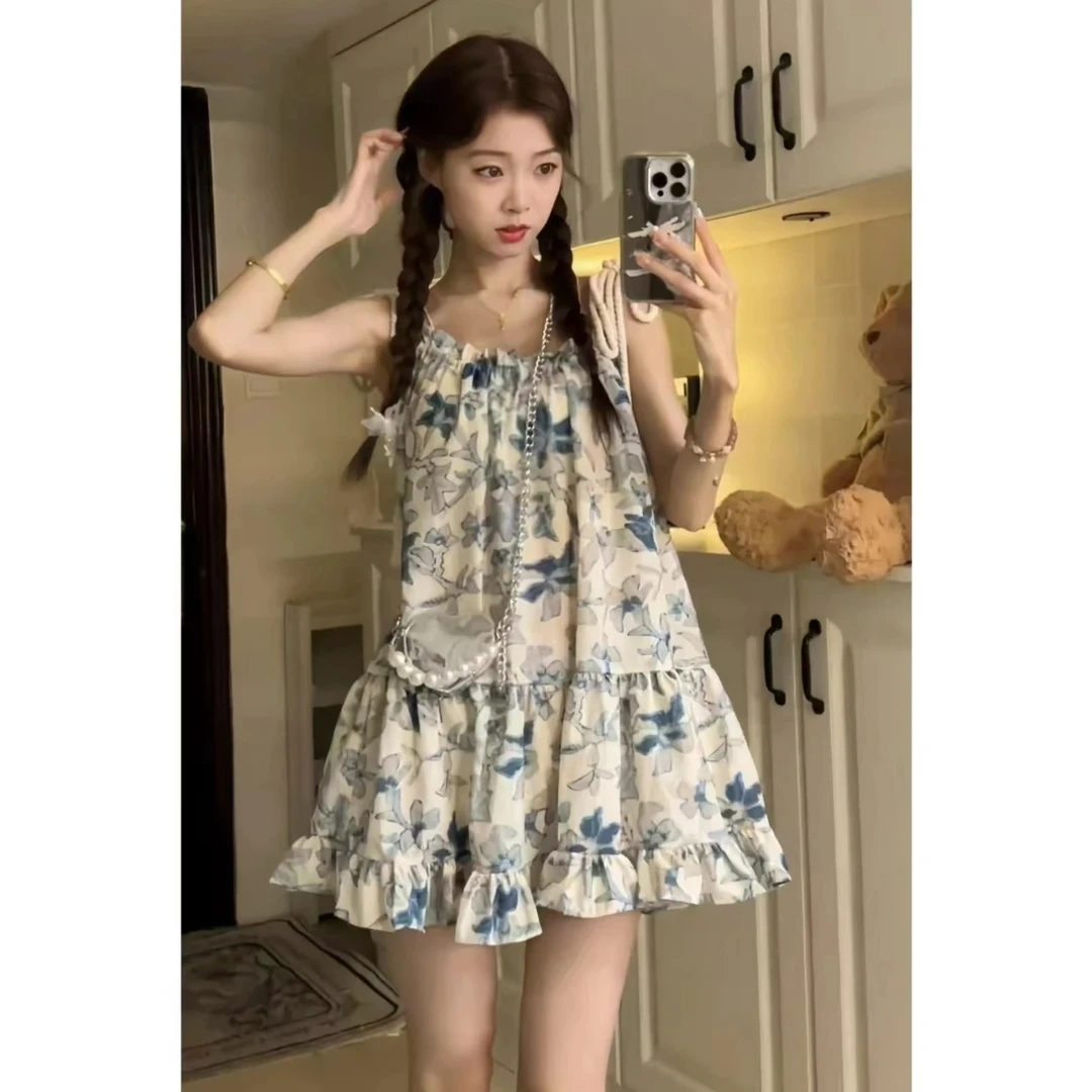 多巴胺时尚甜美麻绳绑带蝴蝶结吊带可爱露背碎花连衣裙夏季穿搭