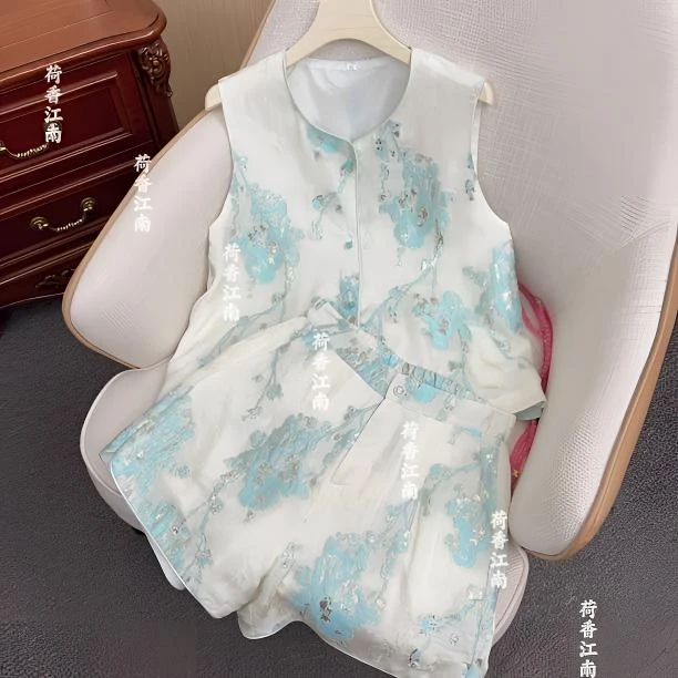 千语栀【荷香江南】精致浮雕花银丝无袖马甲短裤两件套 国风新中式