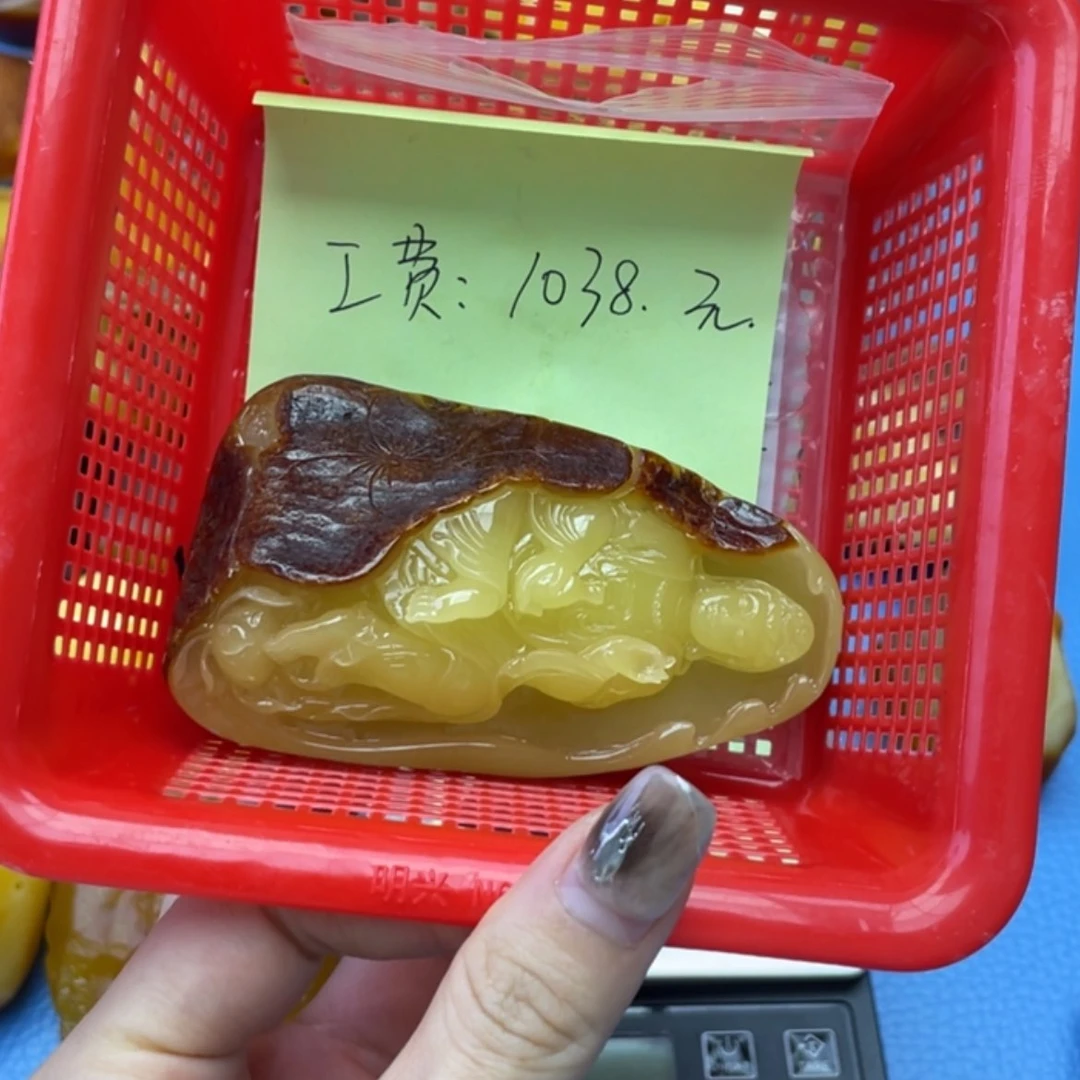 【闪购商品】定制琥珀未镶嵌嗨****儿