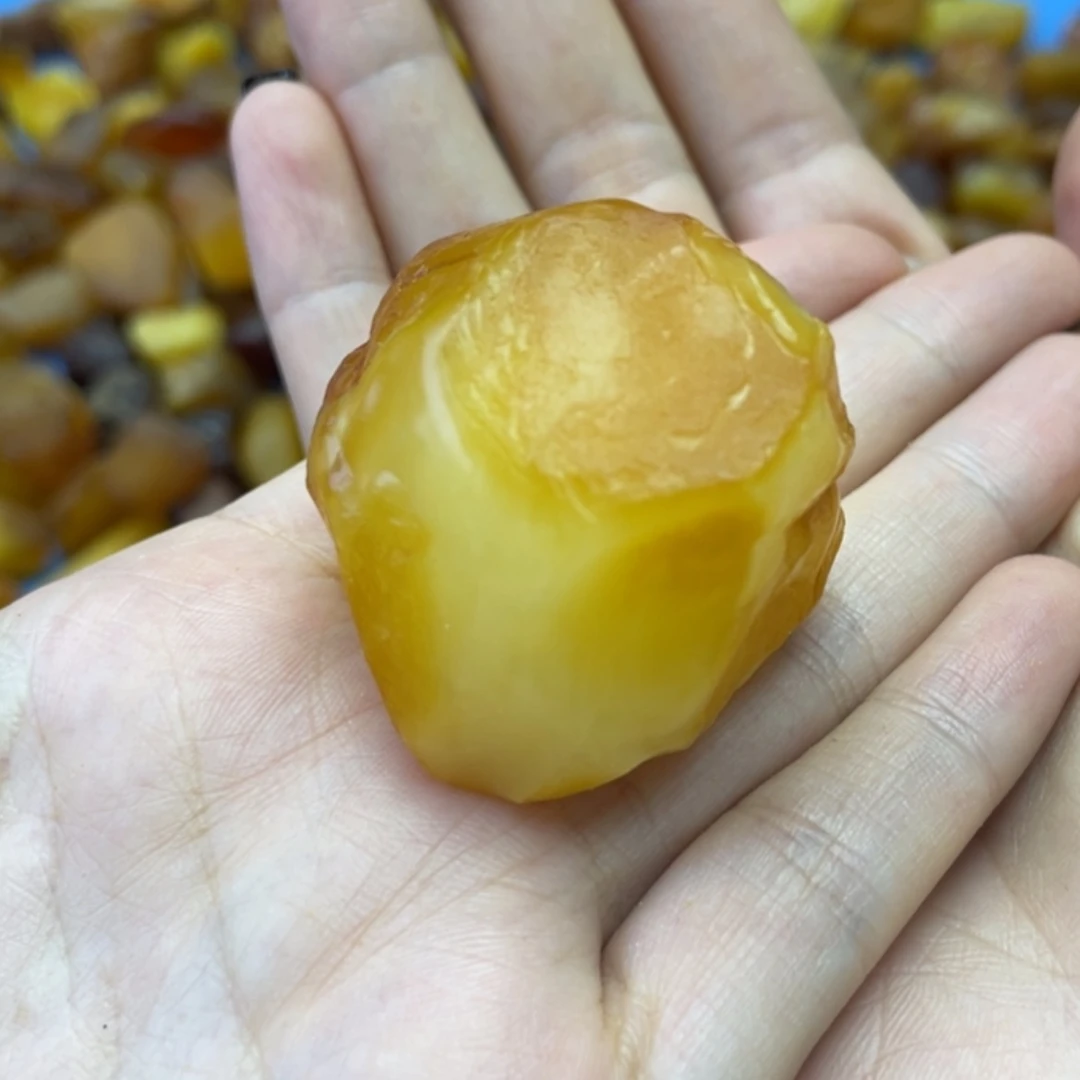 【闪购商品】定制琥珀未镶嵌山****)