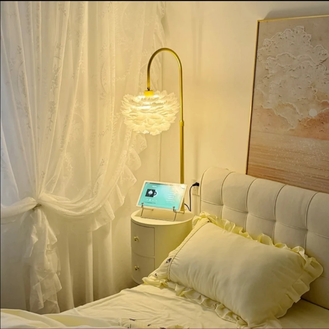 【新疆包邮】羽毛落地灯床头柜一体台灯沙发旁带抽屉置物边几灯