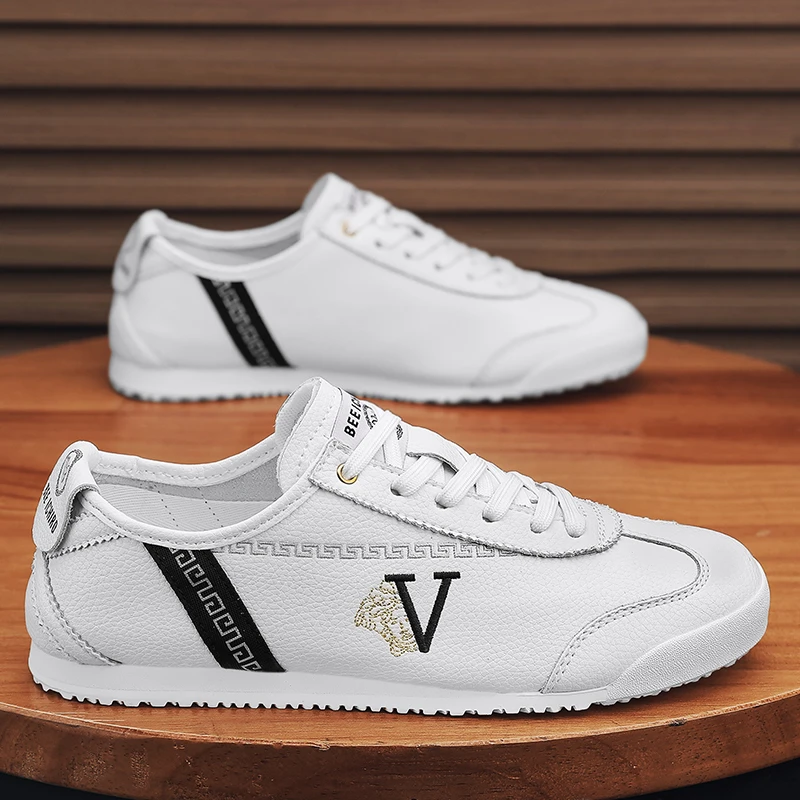 男女情侣款时尚真皮阿甘鞋男鞋新款百搭休闲跑步轻便软底小白潮鞋