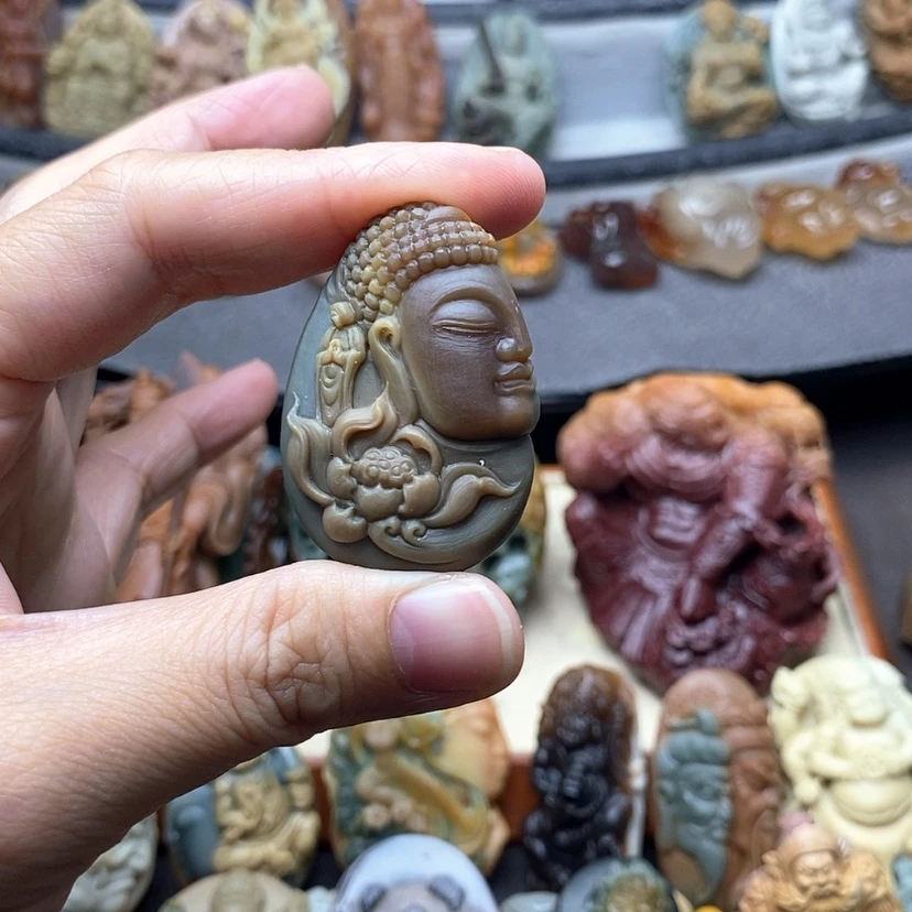 【闪购商品】定制石英质玉吊坠未镶嵌