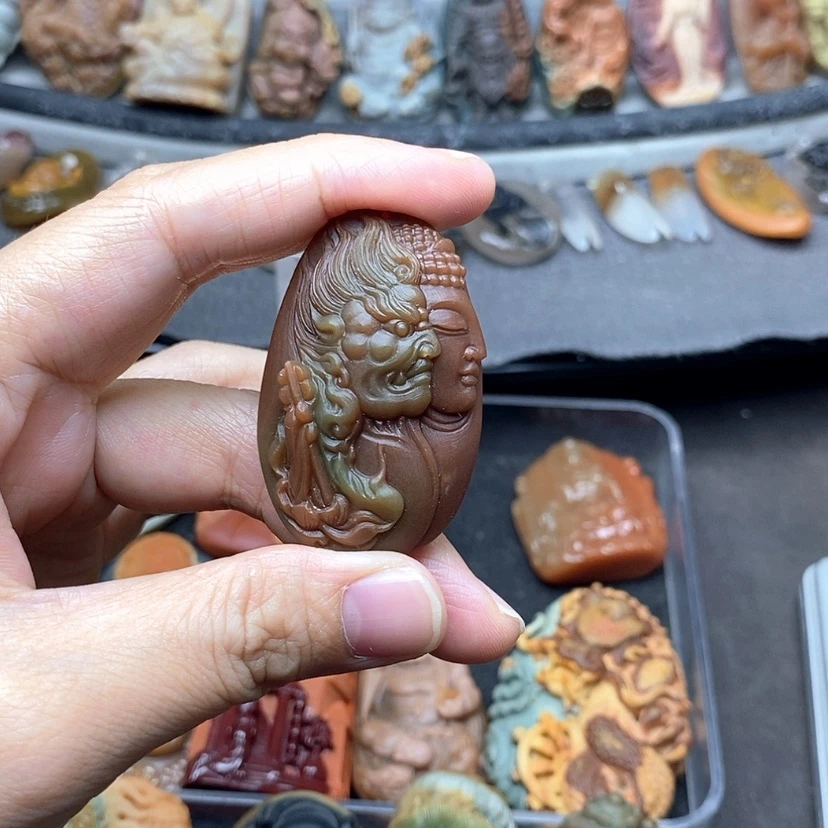 【闪购商品】定制石英质玉吊坠未镶嵌