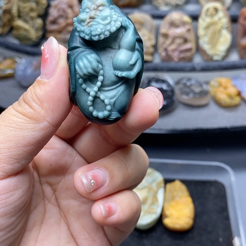 【闪购商品】定制石英质玉吊坠未镶嵌